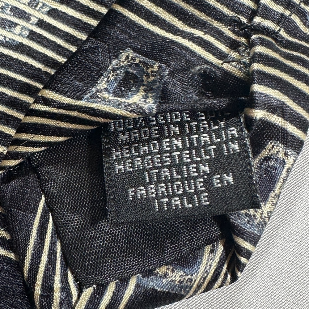 Men’s Geoffrey Beene Italian Silk Necktie​​​ - Picture 5 of 5